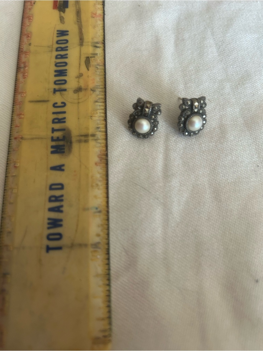 Vintage-Inspired White Pearl and sterling silver Stud Earrings
